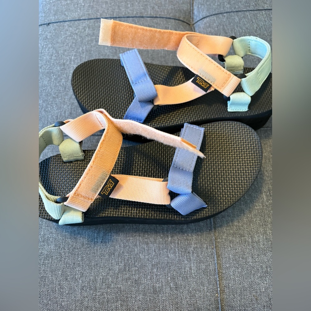 Teva Flatform Universal Platform sandals in Sherbet Multi - Picture 8 of 9